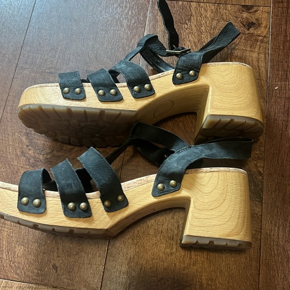 Kork Ease Talia Platform Sandals - Picture 4 of 5